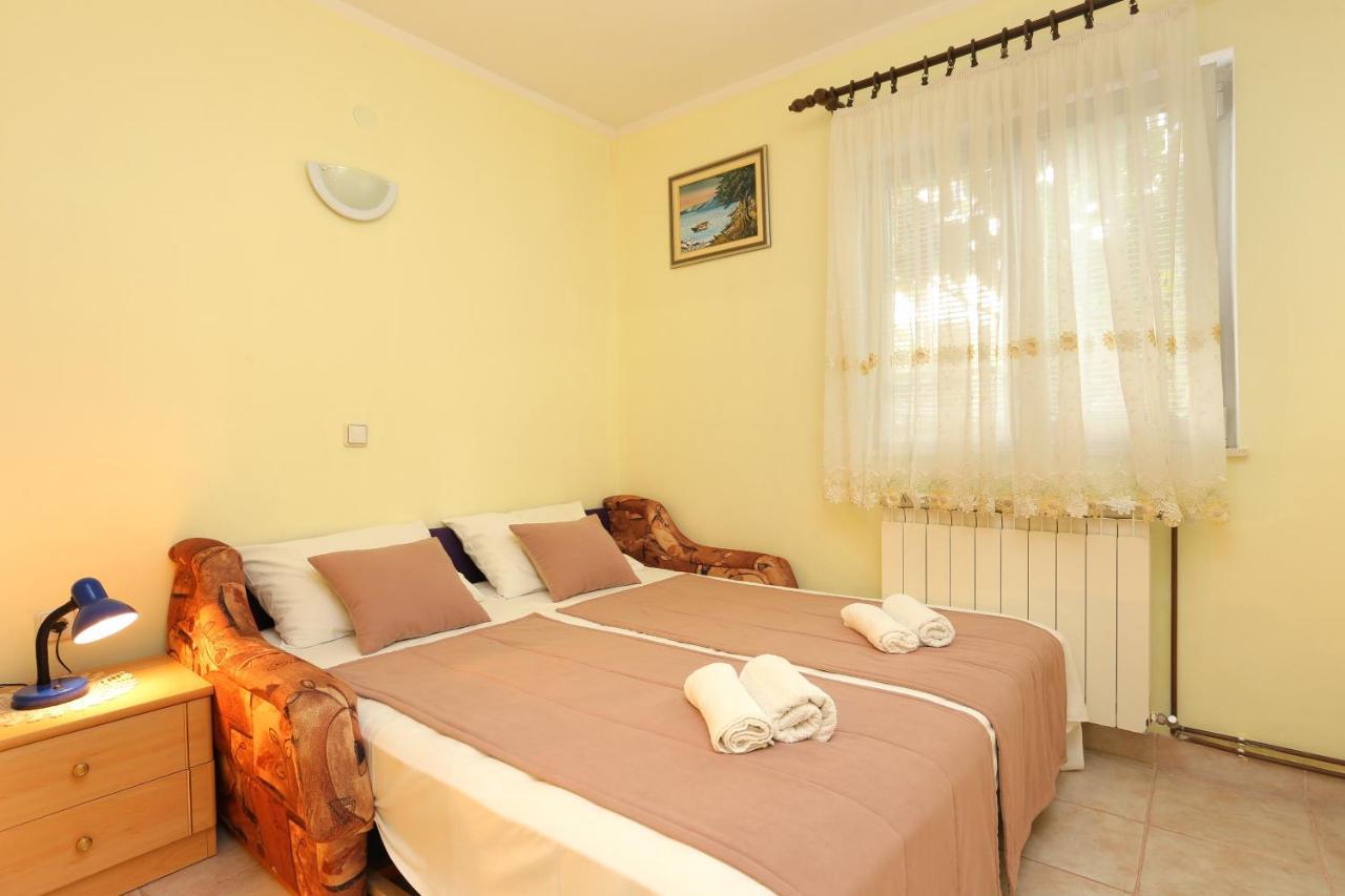 Apartments And Rooms With Parking Space Marina, Trogir - 5953 エクステリア 写真